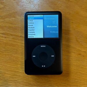 Fully functional Apple iPod Classic 6th Generation (A1238) - Black, 80GB